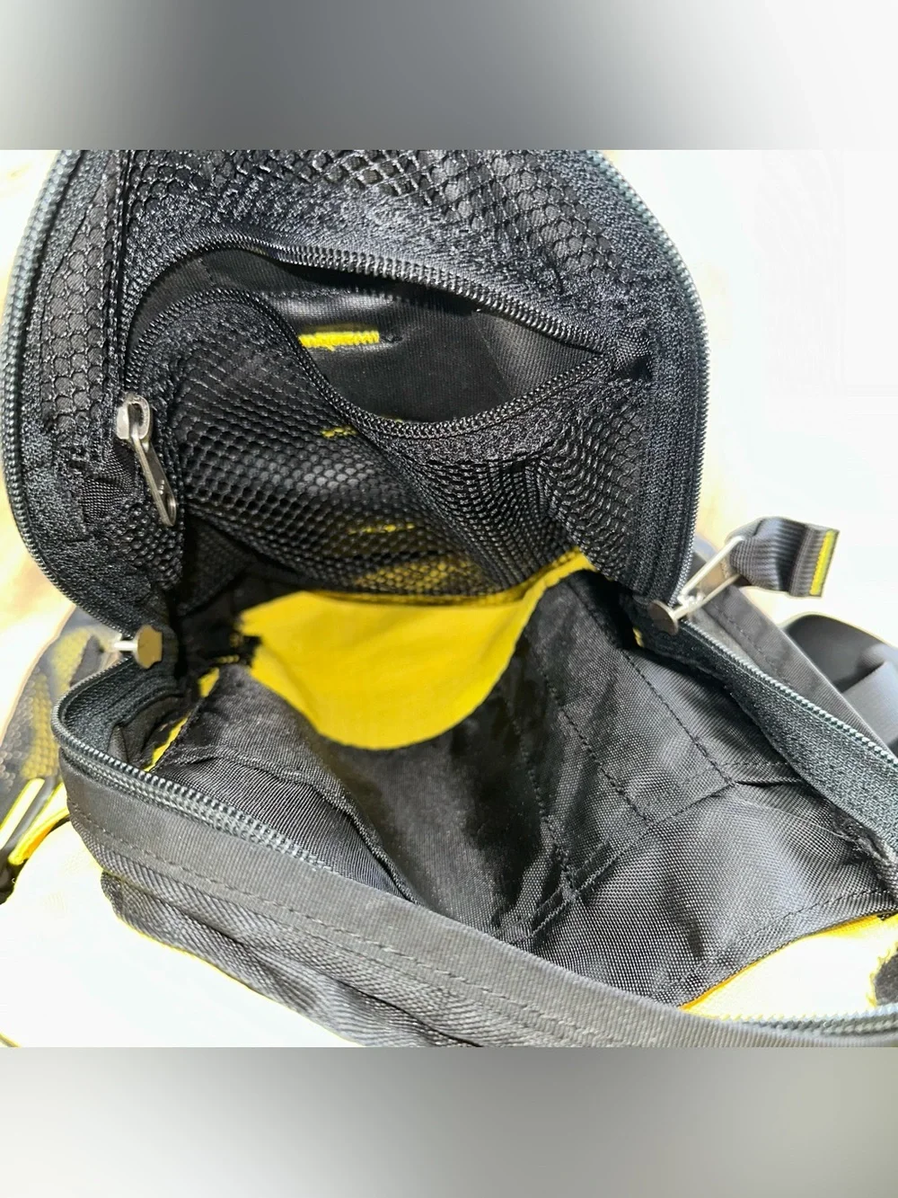 MountainSmith Everyday Carry EDC 24/7 Backpack Hiking Black Yellow
